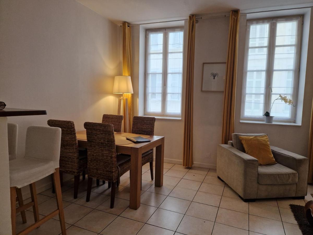 2 Pieces Dans Le Centre Avec Petite Terrasse 3*** Appartement Marseilles Buitenkant foto